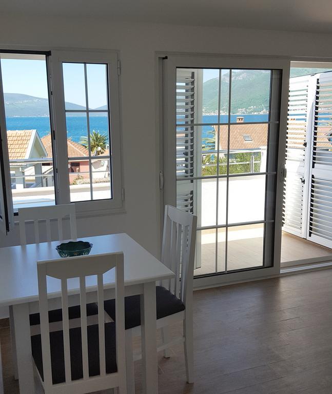 Apartment Milas Tivat Luaran gambar