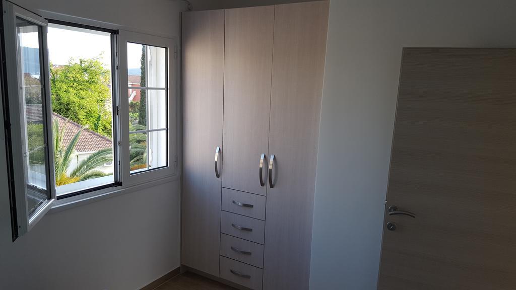 Apartment Milas Tivat Luaran gambar