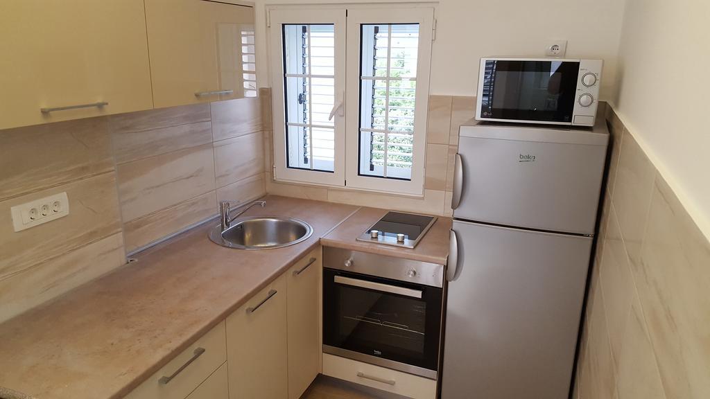 Apartment Milas Tivat Luaran gambar